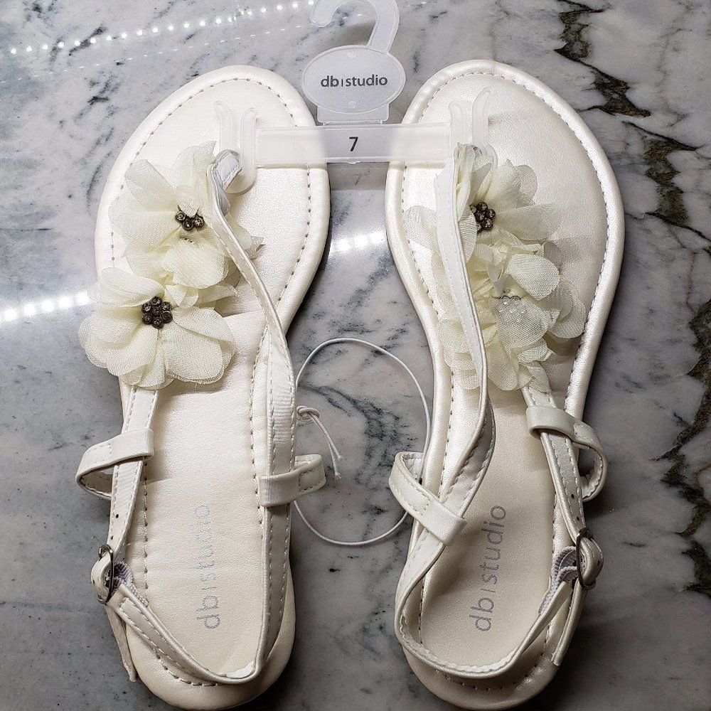 NWT DB Studio Chiffon Floral Sandals (Size 7)